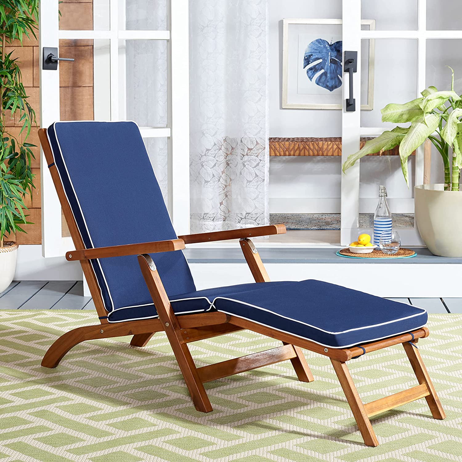 Safavieh Outdoor Collection Palmdale Lounge Chair