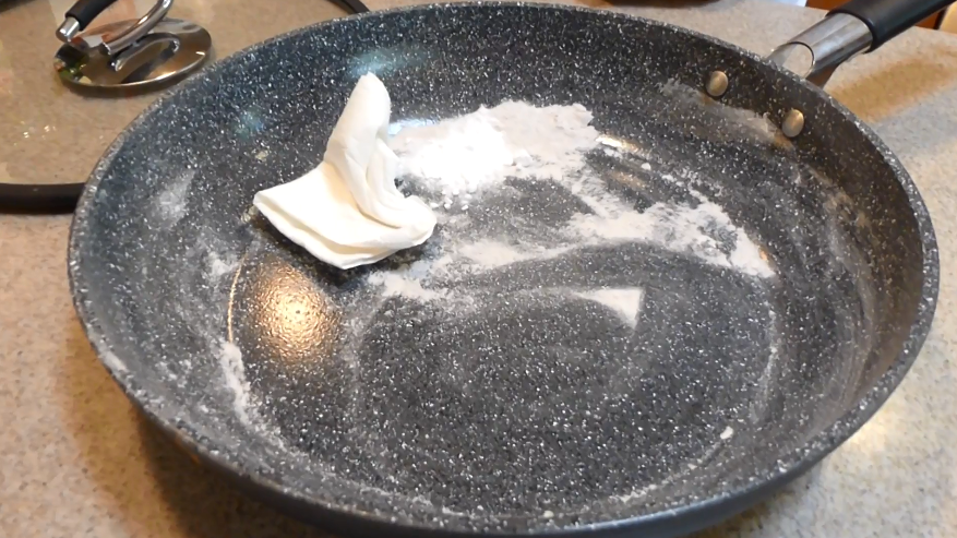 How to clean ceramic non stick frying pan