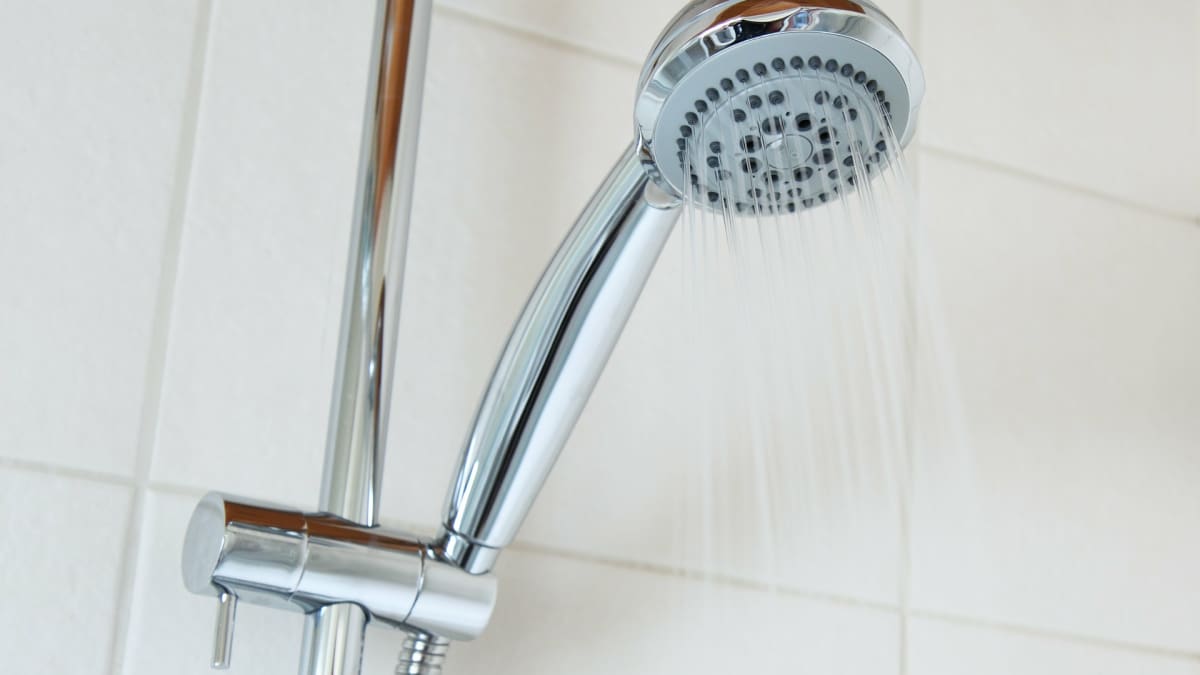 how to change fixed shower head to handheld