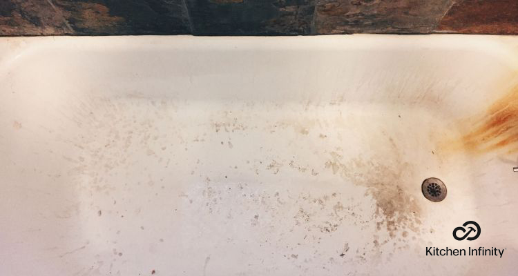 how to remove rust stains from bathtub