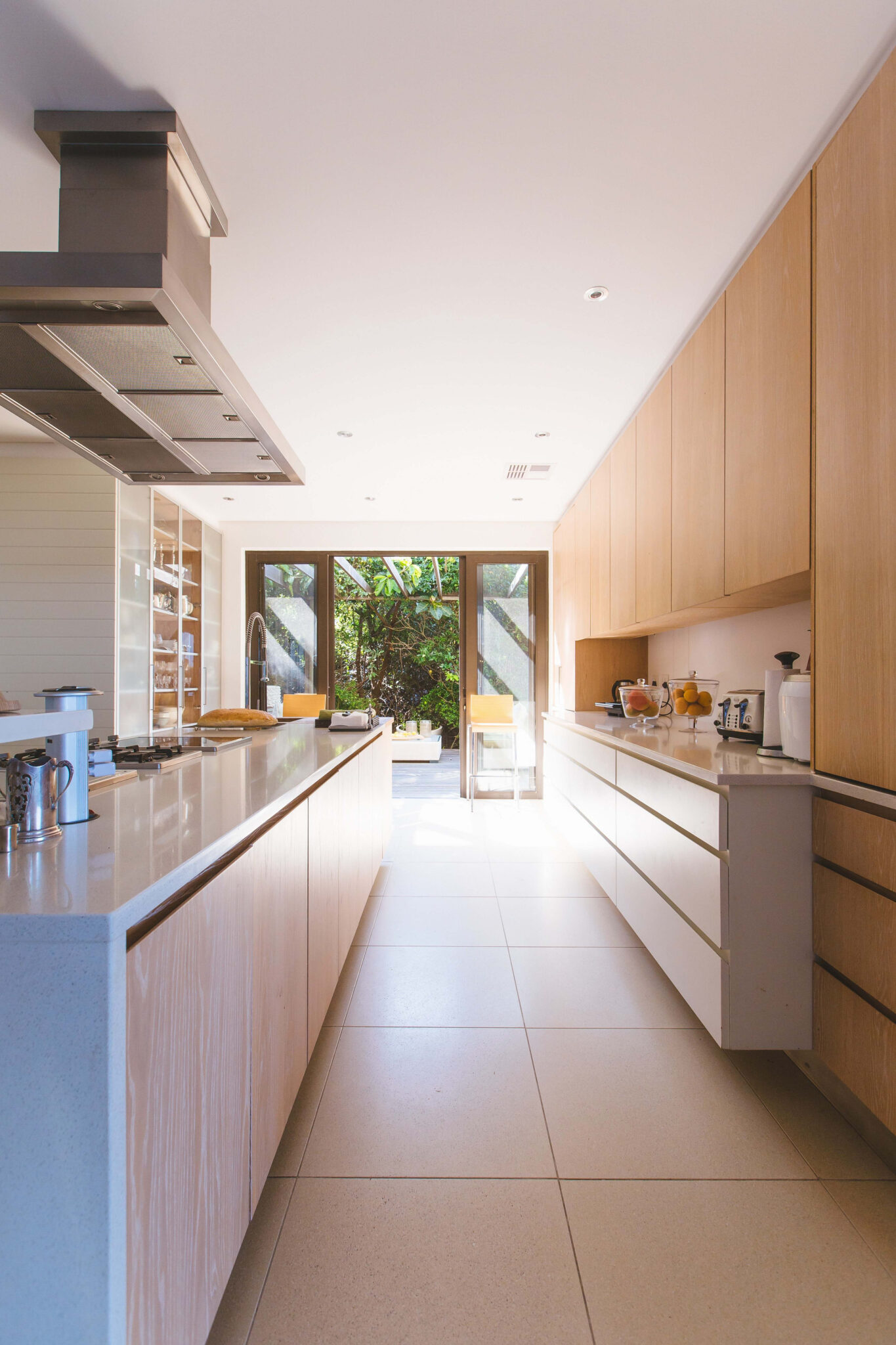The Pros and Cons of a Kitchen Pass-Through