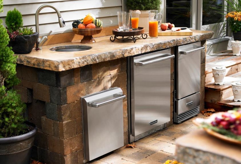 The Best Kitchen Appliances for Outdoor Cooking