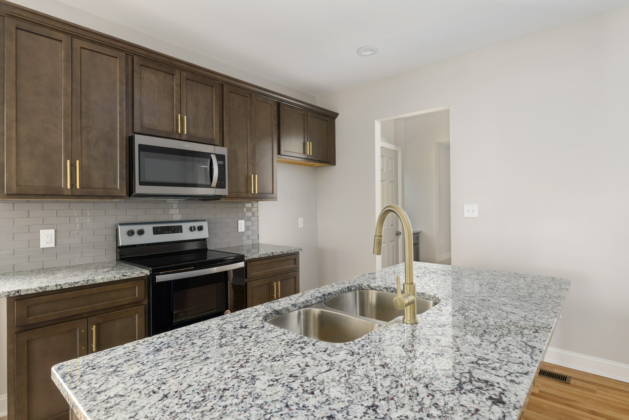 Pros and Cons of Granite Countertops